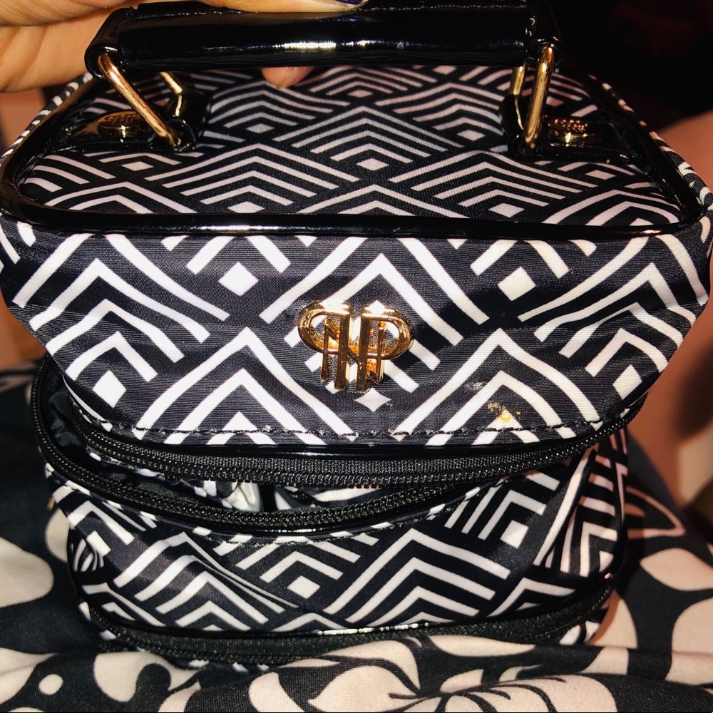 PurseN tiara Vacationers jewelery case